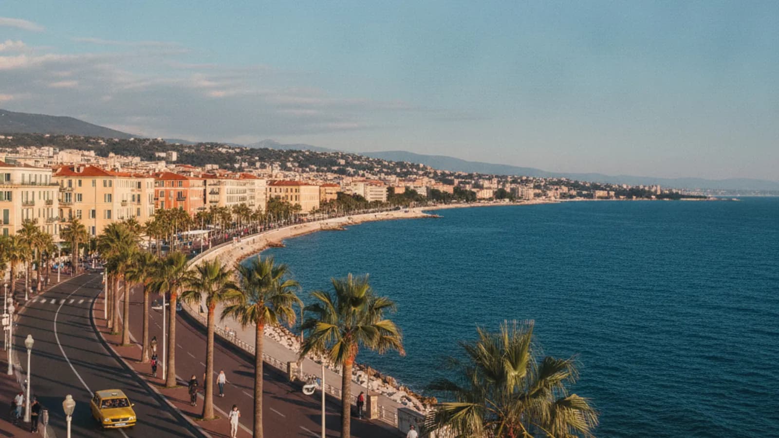 Vue panoramique de Monaco et la Côte d'Azur