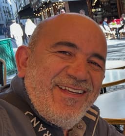 Taxi Fatah Touazi Paris